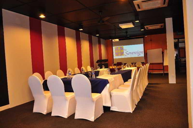 The Sovereign Hotel Colombo Esterno foto
